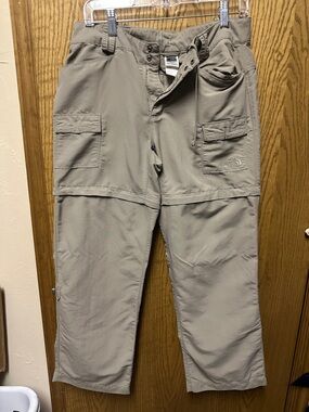 The North Face Women's Khaki Convertible Cargo Pants